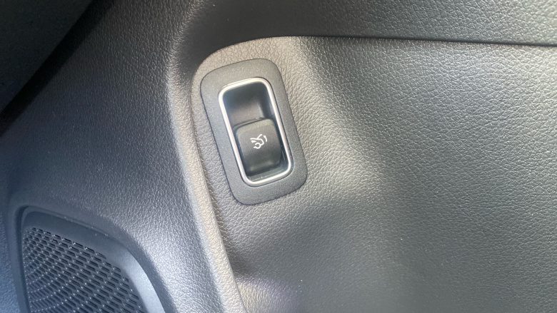 Mercedes-Benz CLA 180 AMG Line Executive 4dr Tip Auto Petrol Saloon